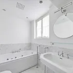 1Br Montaigne Champs Elysee
