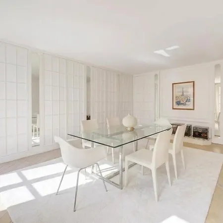 Apartment 1br Montaigne Champs Elysee